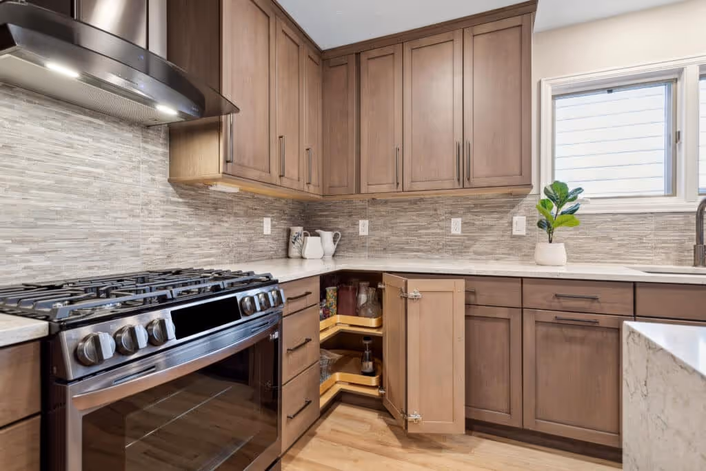 Kitchen with a peninsula providing extra counter space and seating.
